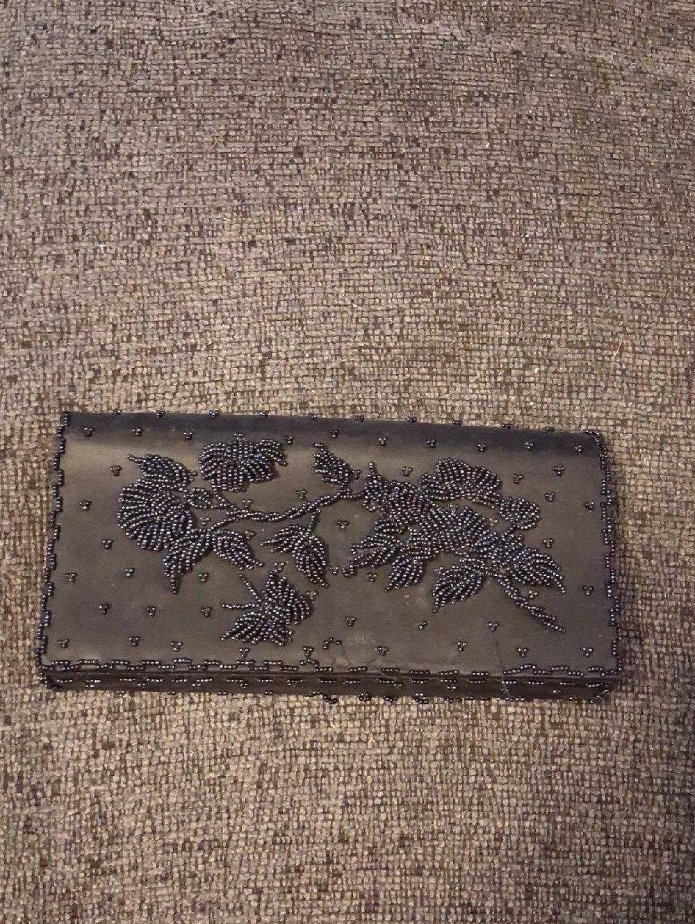 Embellished Beaded Floral Clutch Wallet in Black